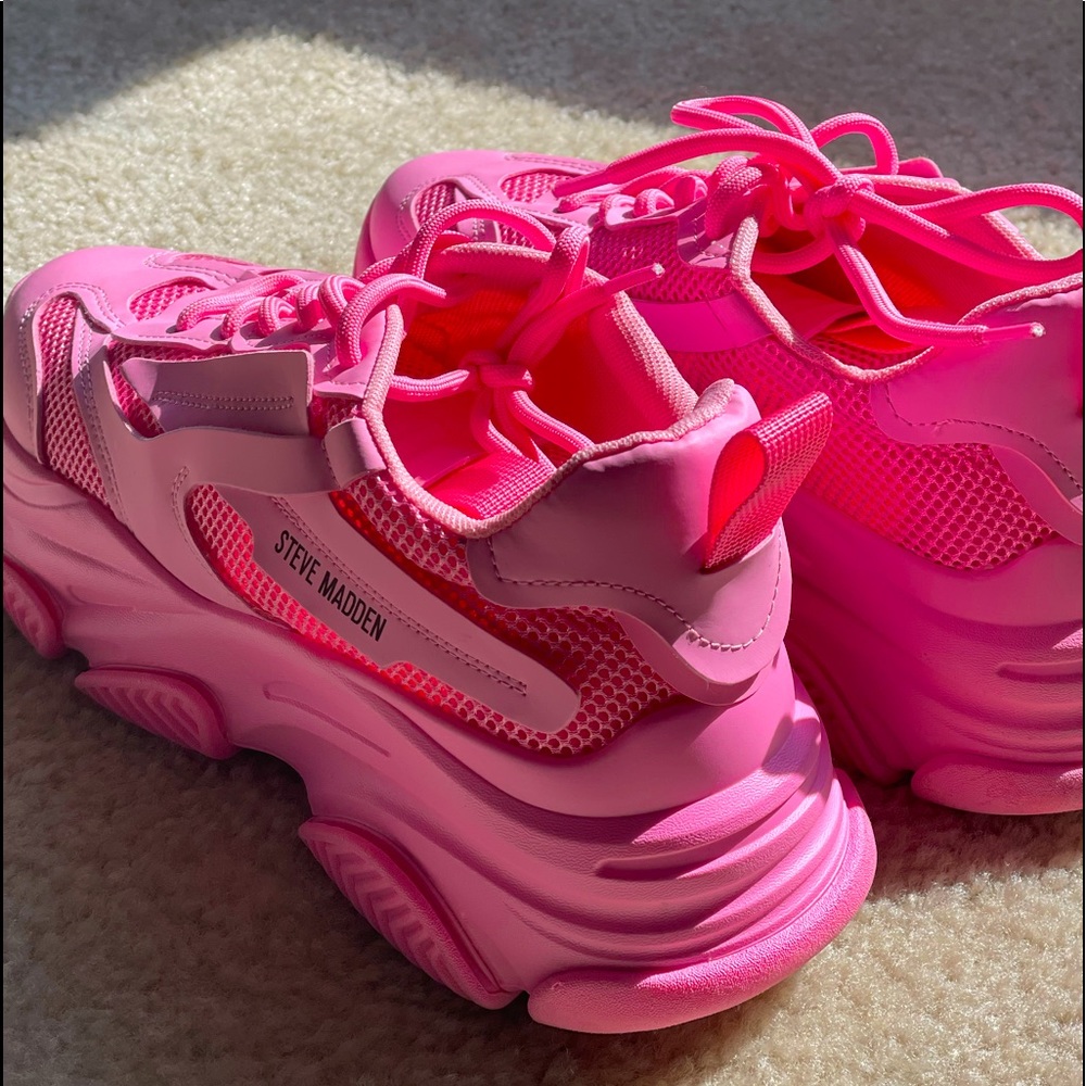 Size 9 Possession Hot Pink Steve Madden’s
